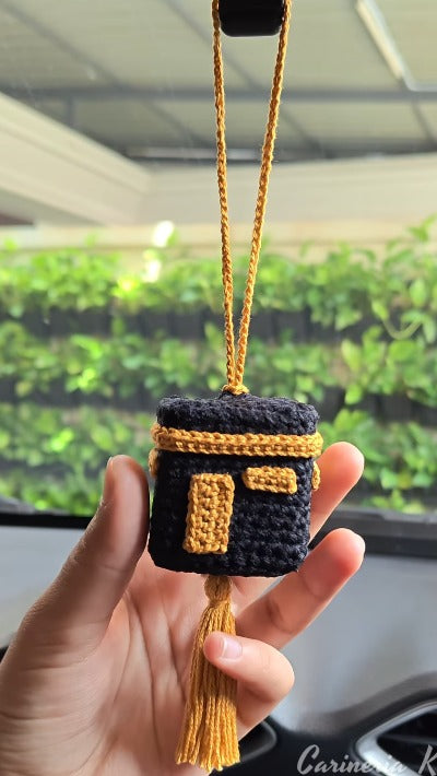 Car hanging crochet Kaabah